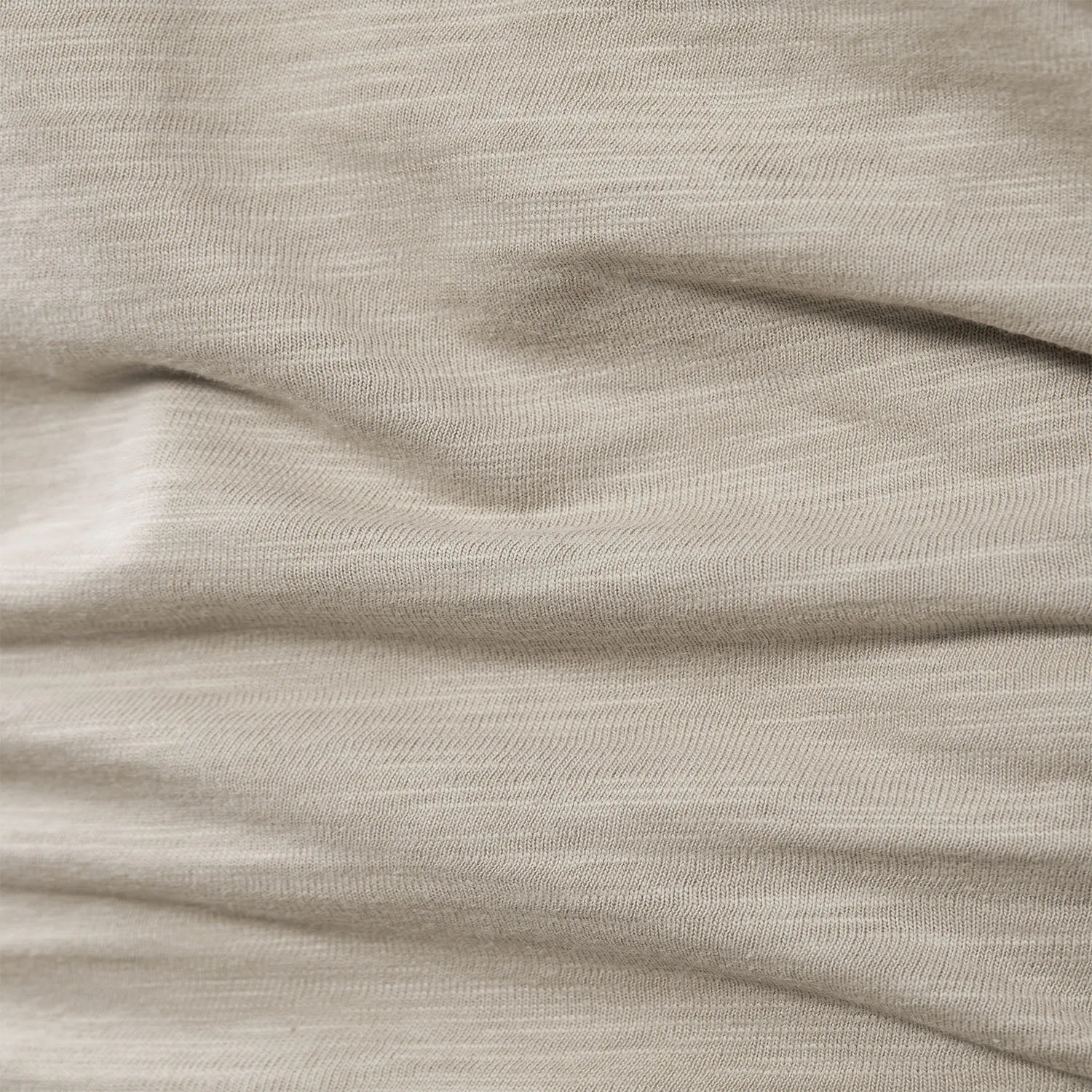 Henery Neck T-shirt styling image 1