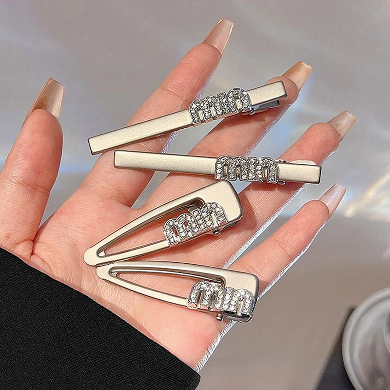 

Fashion Letters Metal Rhinestone Hair Clips Duckbill Clip Bangs Clip For Women Girls Y2k Barrettes Hair Accessories Headwear