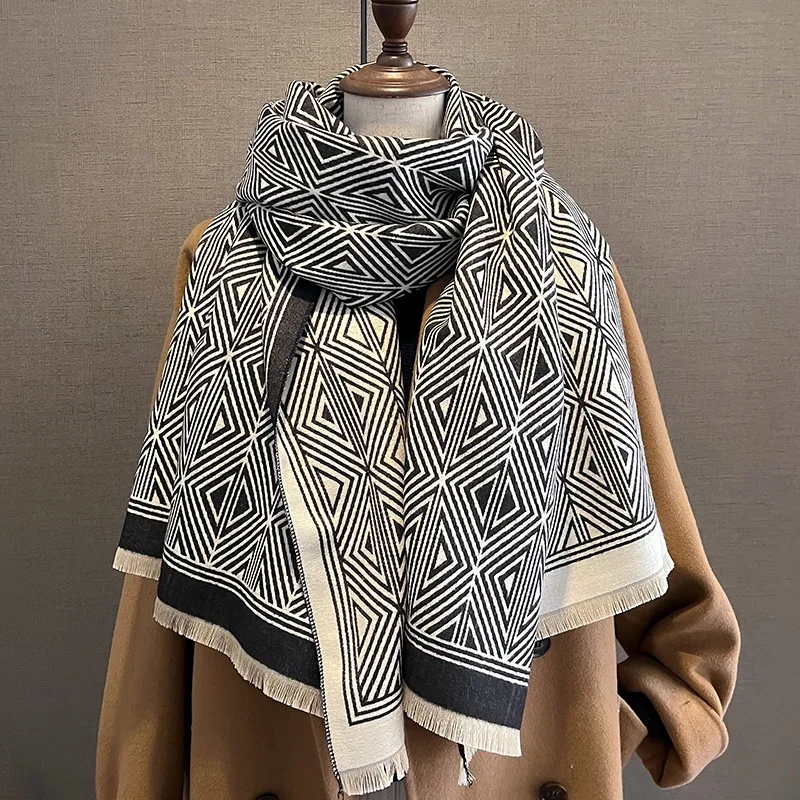 

Female Blanket Wrap Fringe Shawls Luxury Brand Winter Warm Scarf New Style 190X65CM Thick Scarves Popular Cashmere Large Bandana