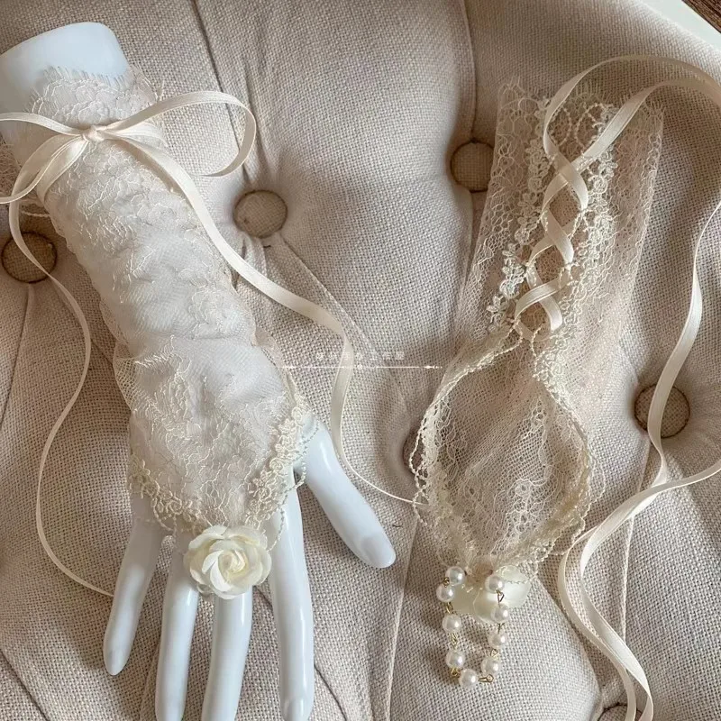 Рисунок 3 - Оригинальные кружевные накидки