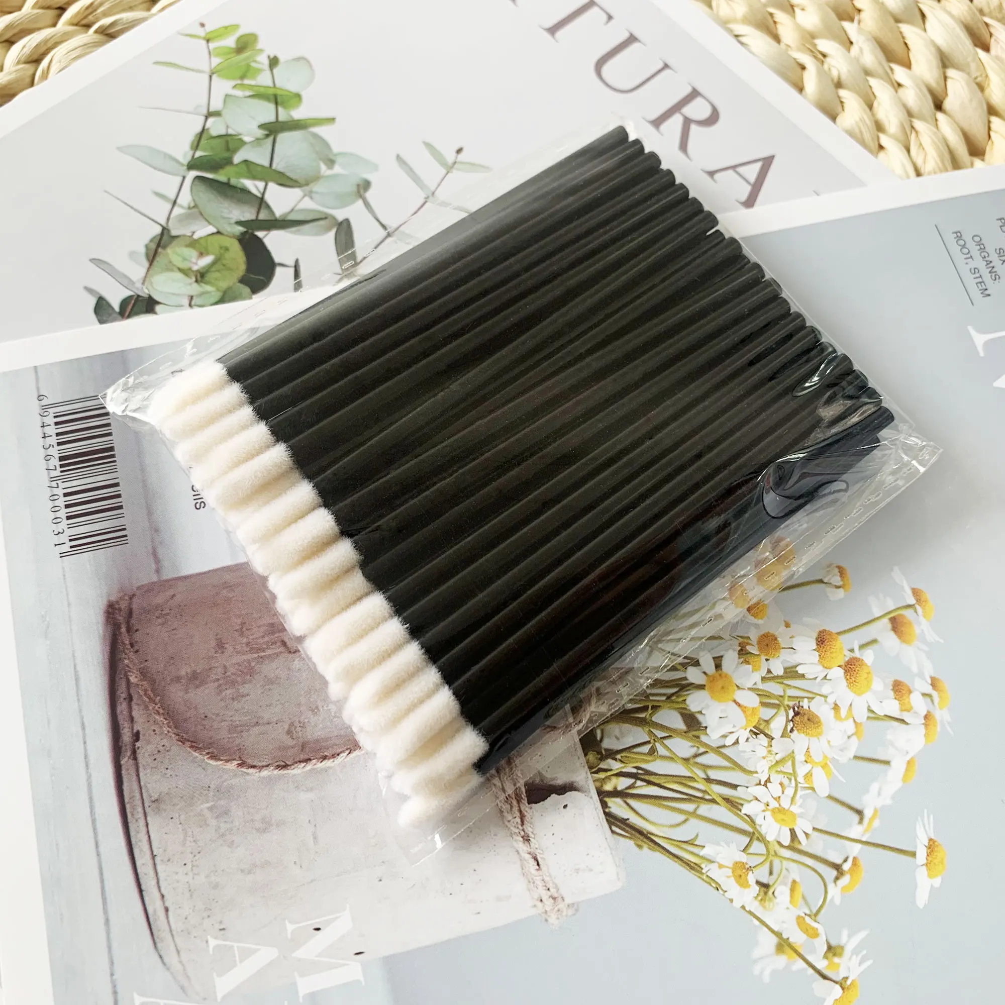 Disposable Lip & Lash Brushes 2