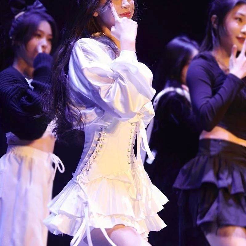 

Jenny's same song playing uniform SOLO White Moonlight Three Piece Shirt Waist Cover Cake Skirt