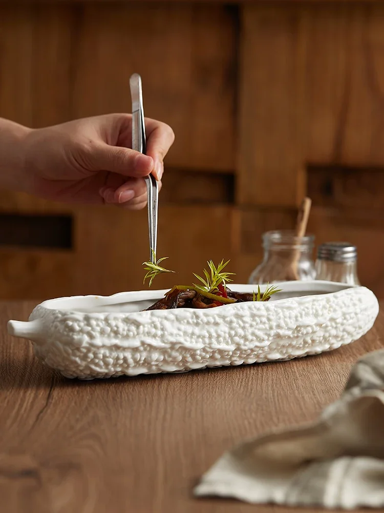 

Tableware Household Ceramic Underglaze Balsam Pear Shape Irregular 10.6-Inch Rectangular Dish Hotel Restaurant Ideas Ornames 1Pc