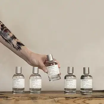 Profumo da 50ml per Uomo e Donna, Fragranza di Sandalo e Agrumi, Spray con Feromoni, Lunga Durata, Regalo di San Valentino