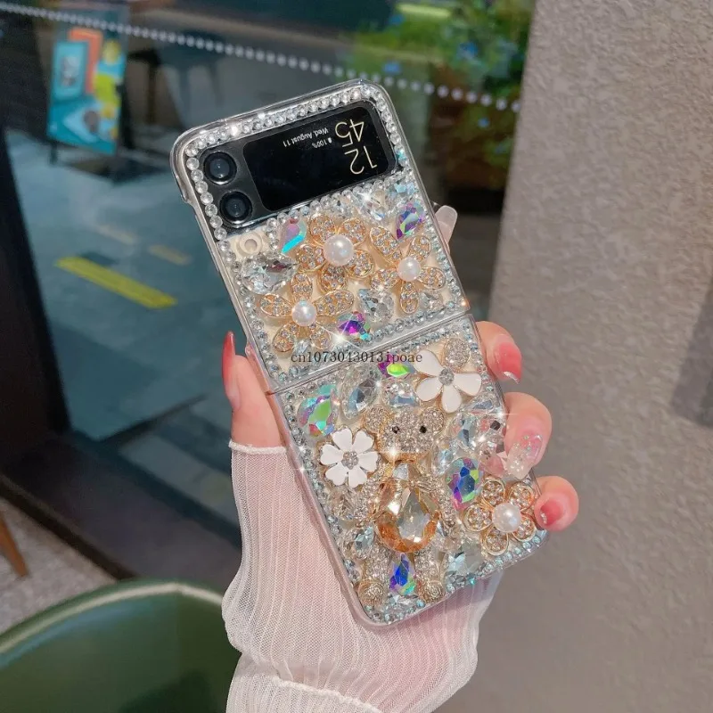 

Luxury Full of diamonds flower Little Bear Flash diamond Acrylic Full Coverage for Samsung ZFlip4 ZFlip3 Shockproof Phone Case