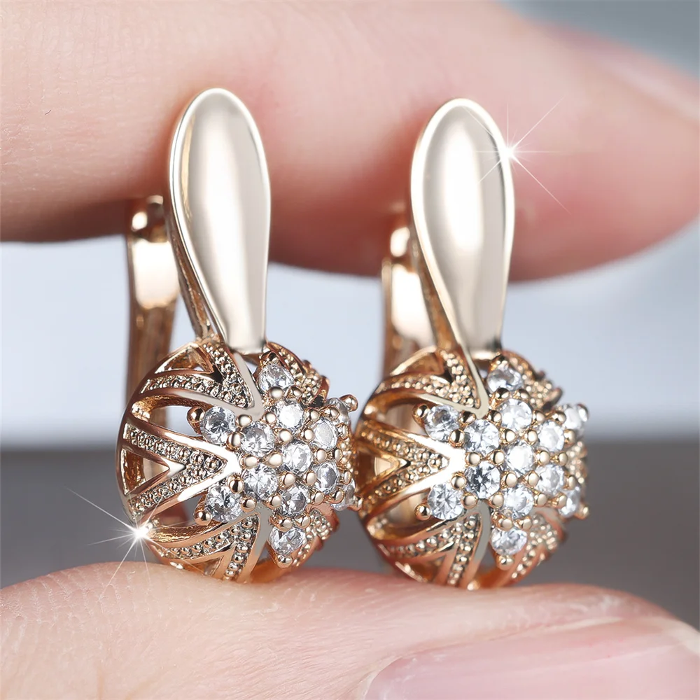 White Zircon Round Stone Flower Hoop Trendy Earrings For Women Vintage Gold Color Fashion Ear Buckle Wedding Jewelry Party Gifts