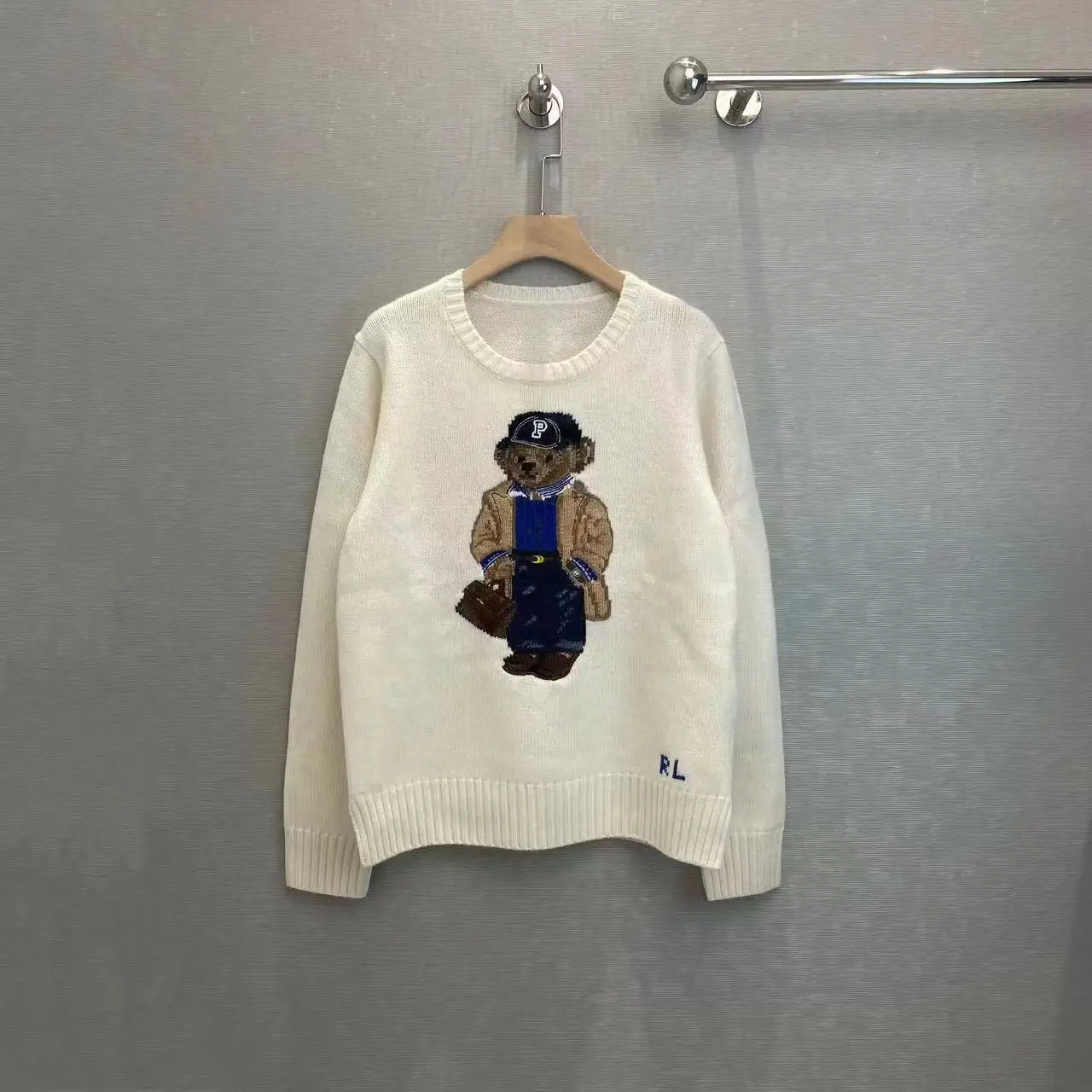 

RL New Round Neck Pullover Fashion Bear Pattern Temperament Commuter Long Sleeve Knit Sweater