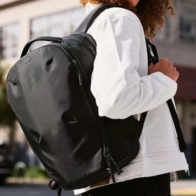 バッグ AER Pro Pack 20L Black Aer Pro Pack 20L Review | Pack Hacker