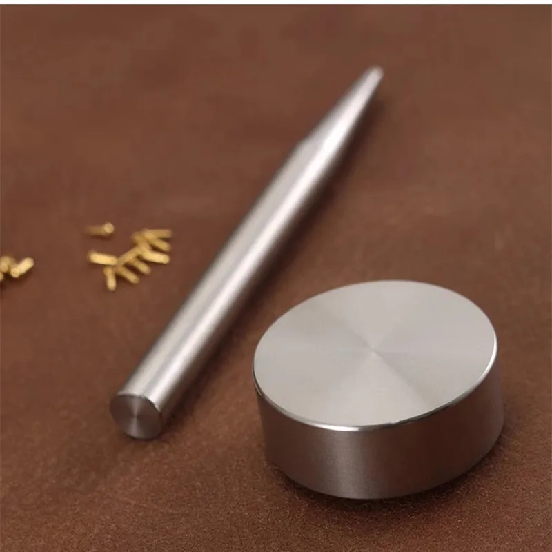 Handmade DIY Leather Hardware Right Angle Positioning Fixture Used For Installing Locking Nails On Kelly Bags And Platinum Bags leather craft tools leather sewing tools leather hardware