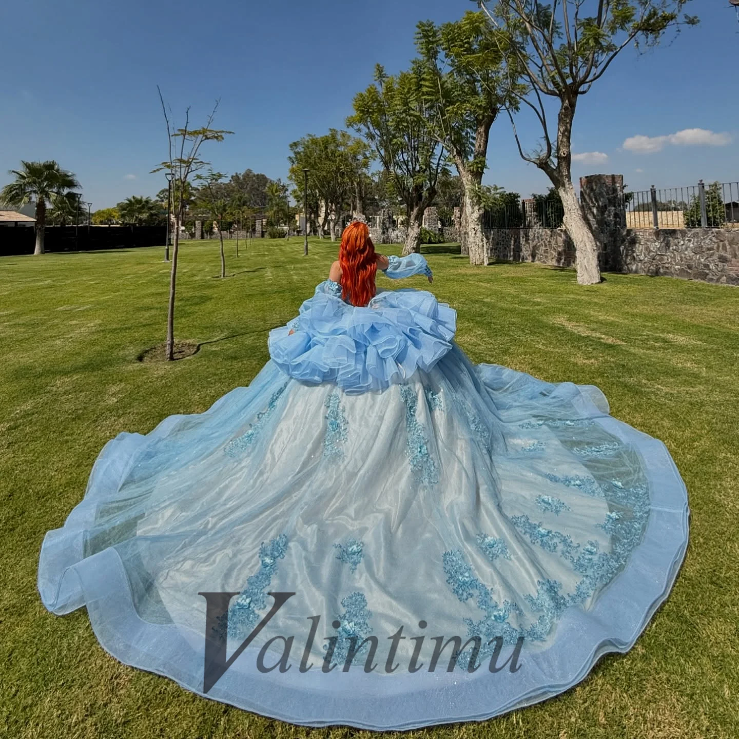 Valintimu Modern Ball Gown Quinceanera Dresses for Girl Tiered Tulle Detachable Sleeves Robe Quinceanera Rouge Customized