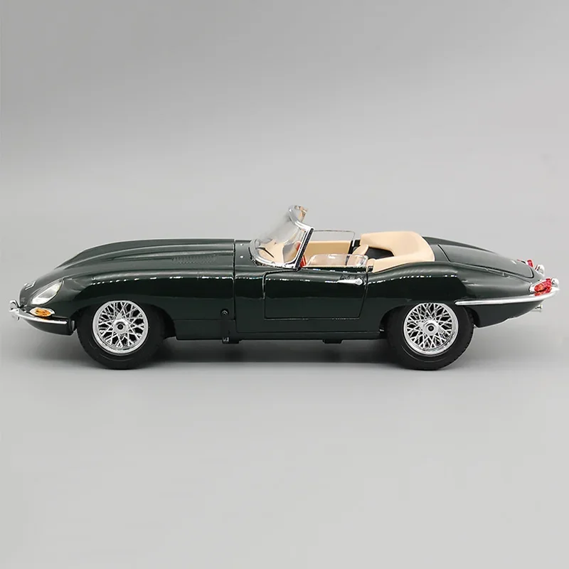 Bburago Jaguar E Cabriolet 1961 Vert Métal 1/18 – Collection Boîte Italie