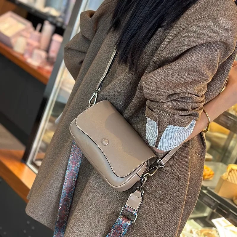 

Cowhide Small Bag Genuine Leather Women's Bag High Grade Sensation Crowd One Shoulder Crossbody Bag Fashion Small Square Bag