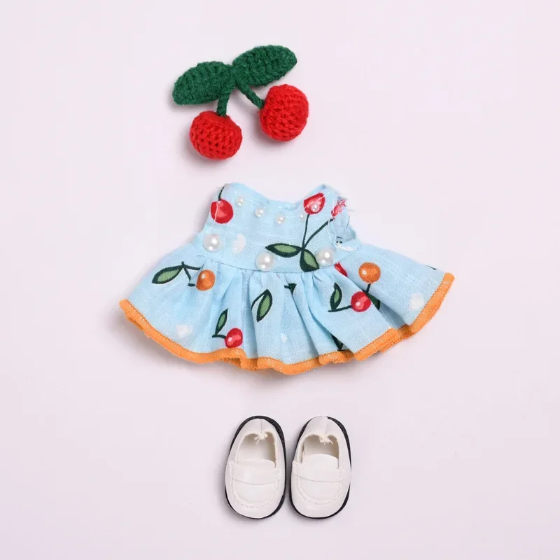 Skirtsheadwear shoes