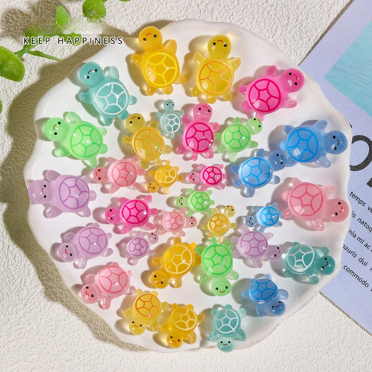 20/50/100pcs Cute Mini Luminous Turtle Ornaments Glowing in The Dark Miniatures Turtles Micro Landscape Garden Home Decor Gift 2