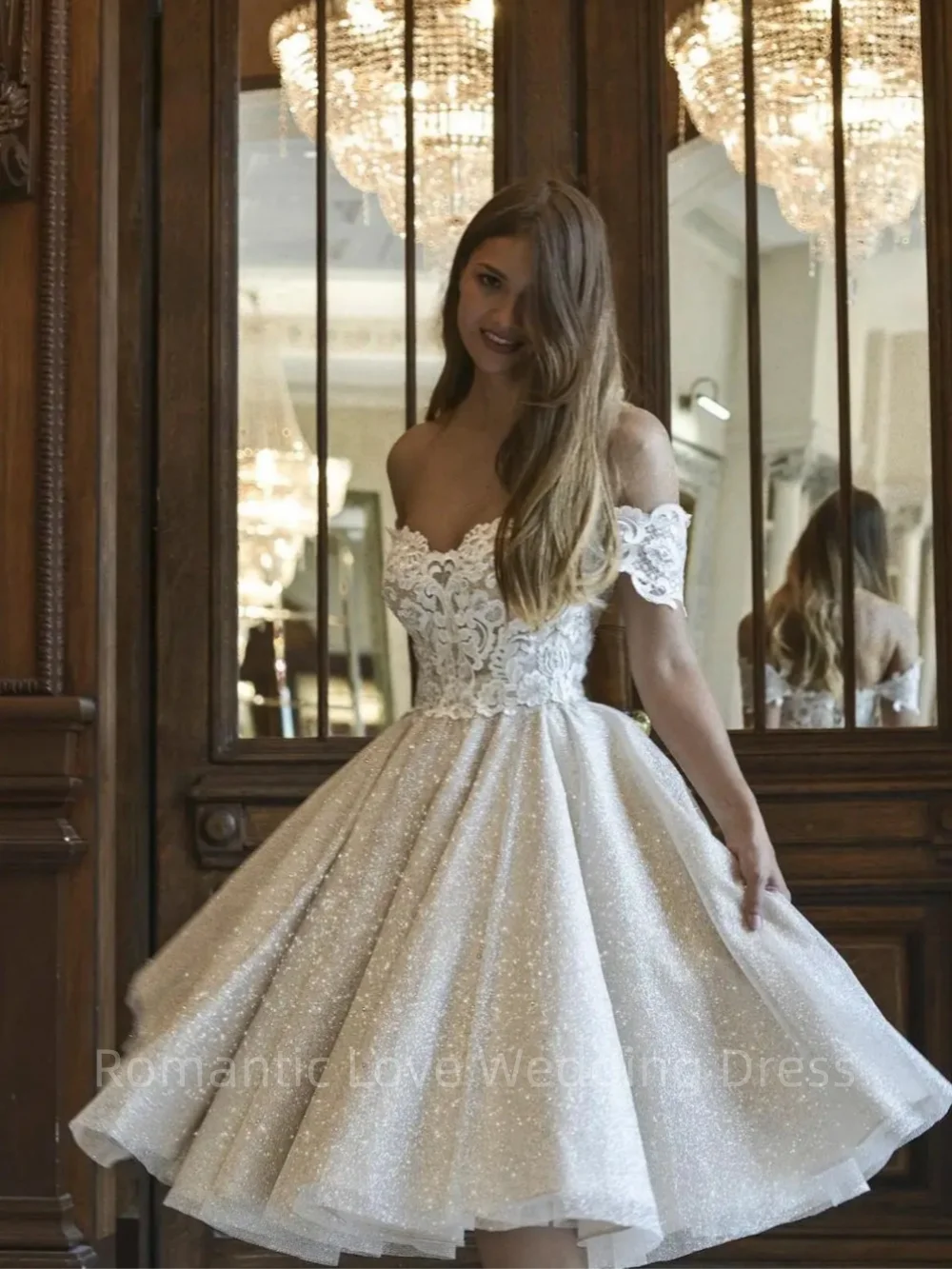 

Elegant Short Glitter Wedding Dresses Tea-Length Off Shoulder Elegant Women Bridel Gowns Lace Applique Shiny Princess Wedding