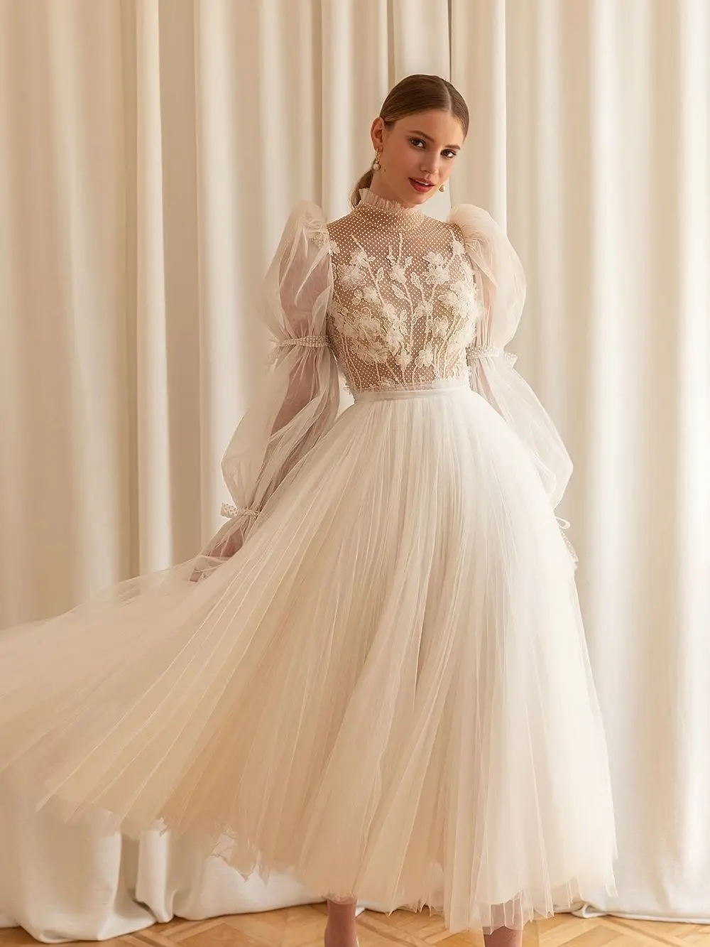 

Tulle Tea Length Wedding Dresses Long Sleeves Illusion Lace Applique Bridal Gown Princess Wedding Party vestido de novia