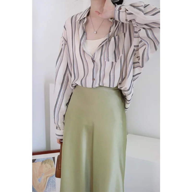 Grey blue stripe