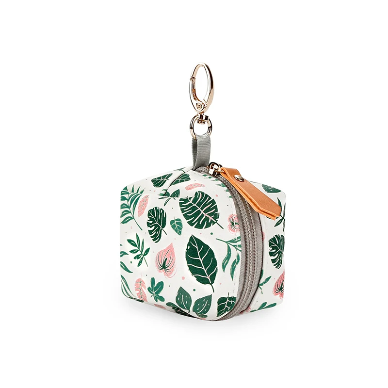 Baby Pacifier Clip Pouch Box PU Waterproof Dummy Holder Nipple Case for Infants Can Hang Mommy Bag Multifunctional Portable pacifier holder plastic pacifier box