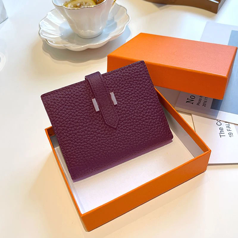 Рисунок 4 - Брендовый дизайнерский короткий клатч для монет