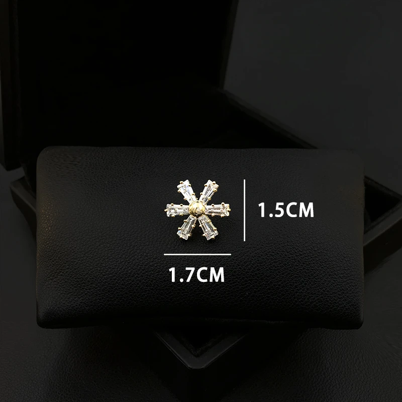 Black Snowflake Brooch Women's Anti-Exposure Buckle Decorative Collar Pins Suit Neckline Corsage Accessories Small Jewelry 5533