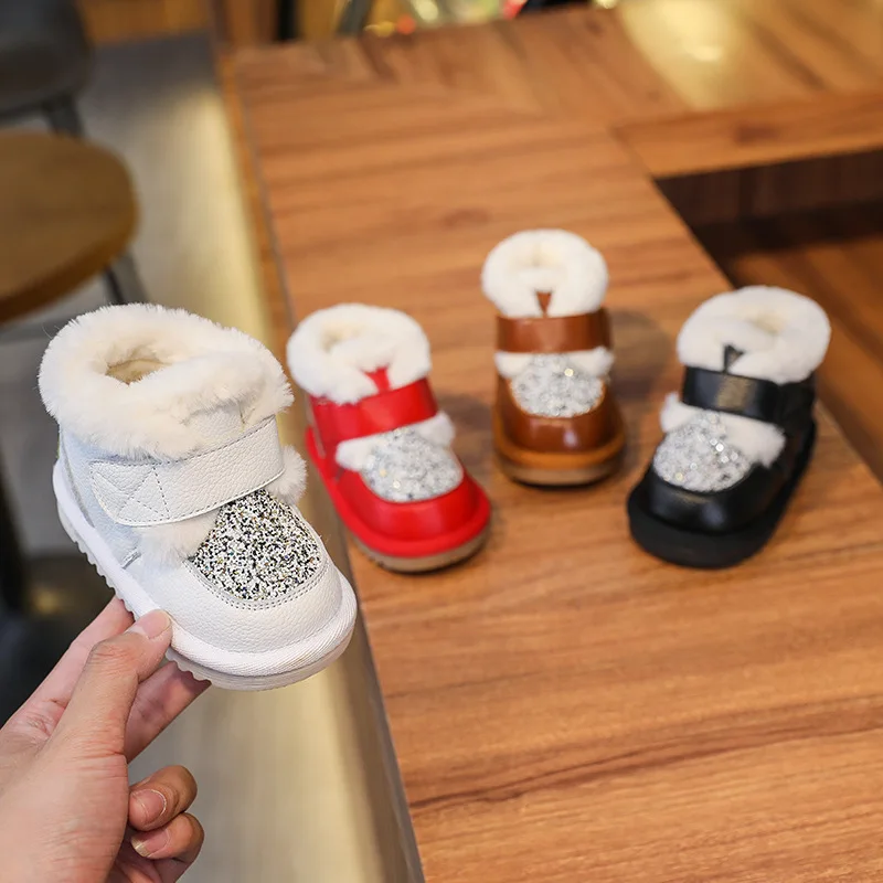 

Baby Shoes Winter Toddler Snow Boots Plus Cotton Padded Toddler Shoes Thick First Walkers Non-slip Outsole SOH026