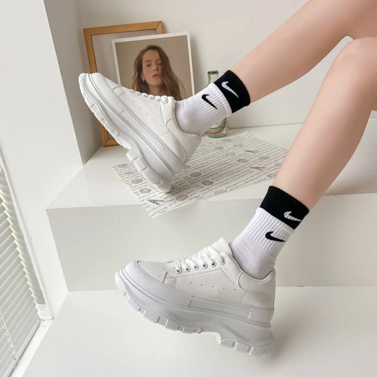 

Женские повседневные туфли с круглым носком, криперы на платформе и низком каблуке, обувь для отдыха в римском стиле, с круглым носком, из искусственной кожи, на весну-лето