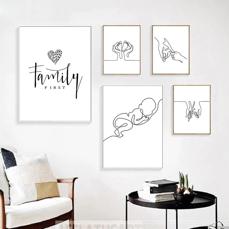 

Abstract Black and White Warm Family Quotes Hand in Hand Baby Line Drawing Poster Canvas Wall Art Pictures Home Room Decoration
