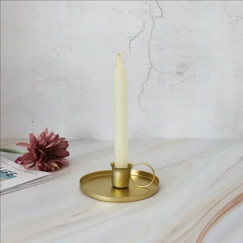 Portable Candle Holder Desktop Candlestick Adornment Metal Candlestick Taper Candle Holder With Handle Home Wedding Decorations candle holders