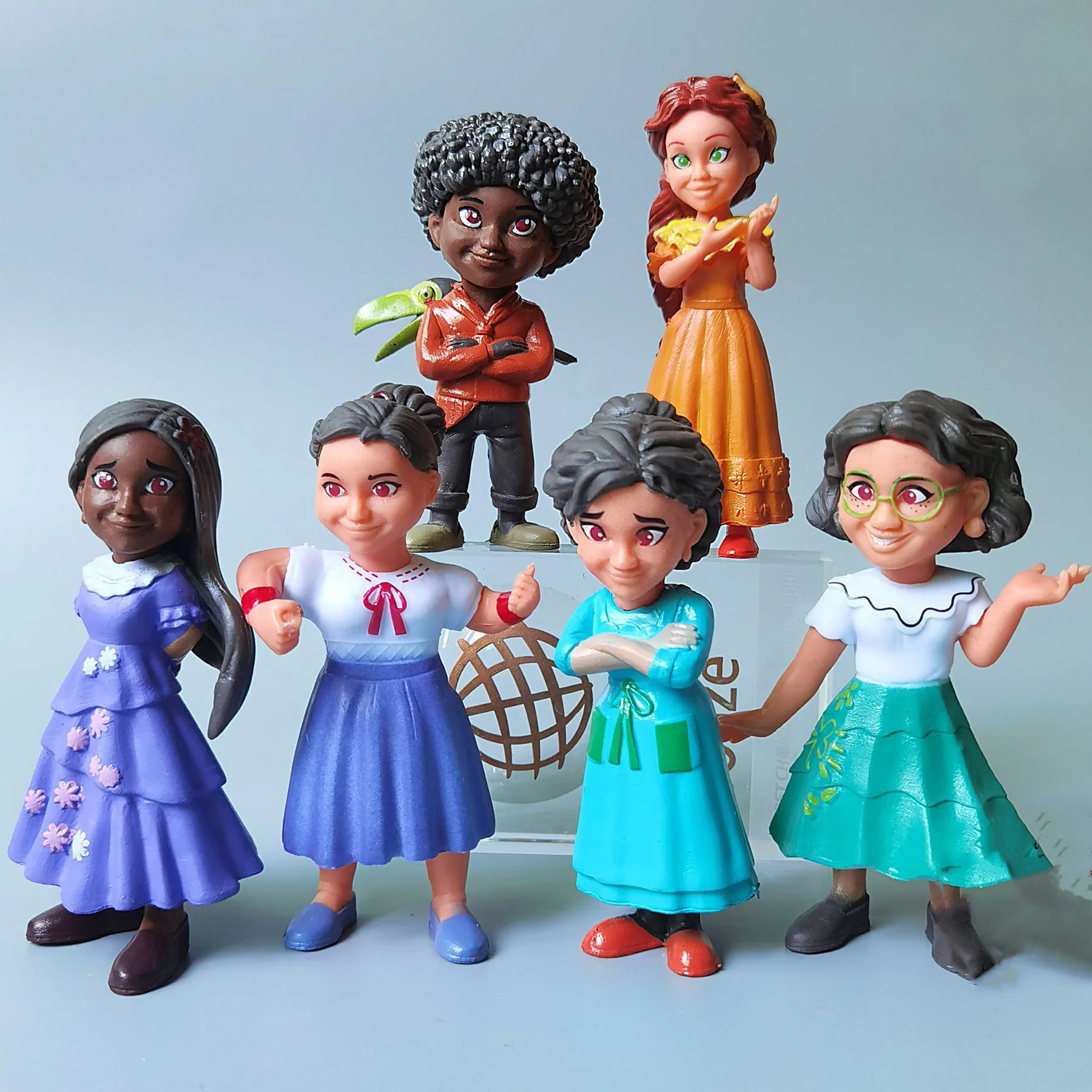 

6pcs/set Encanto Action Figure Toys Cartoon PVC Dolls Home Decorations Figurines For Kid Birthday Gift 10cm