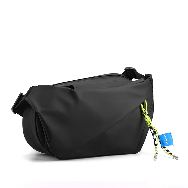 Men's crossbody bag, casual multifunctional chest bag, fashionable shoulder bag, secure zipper closure