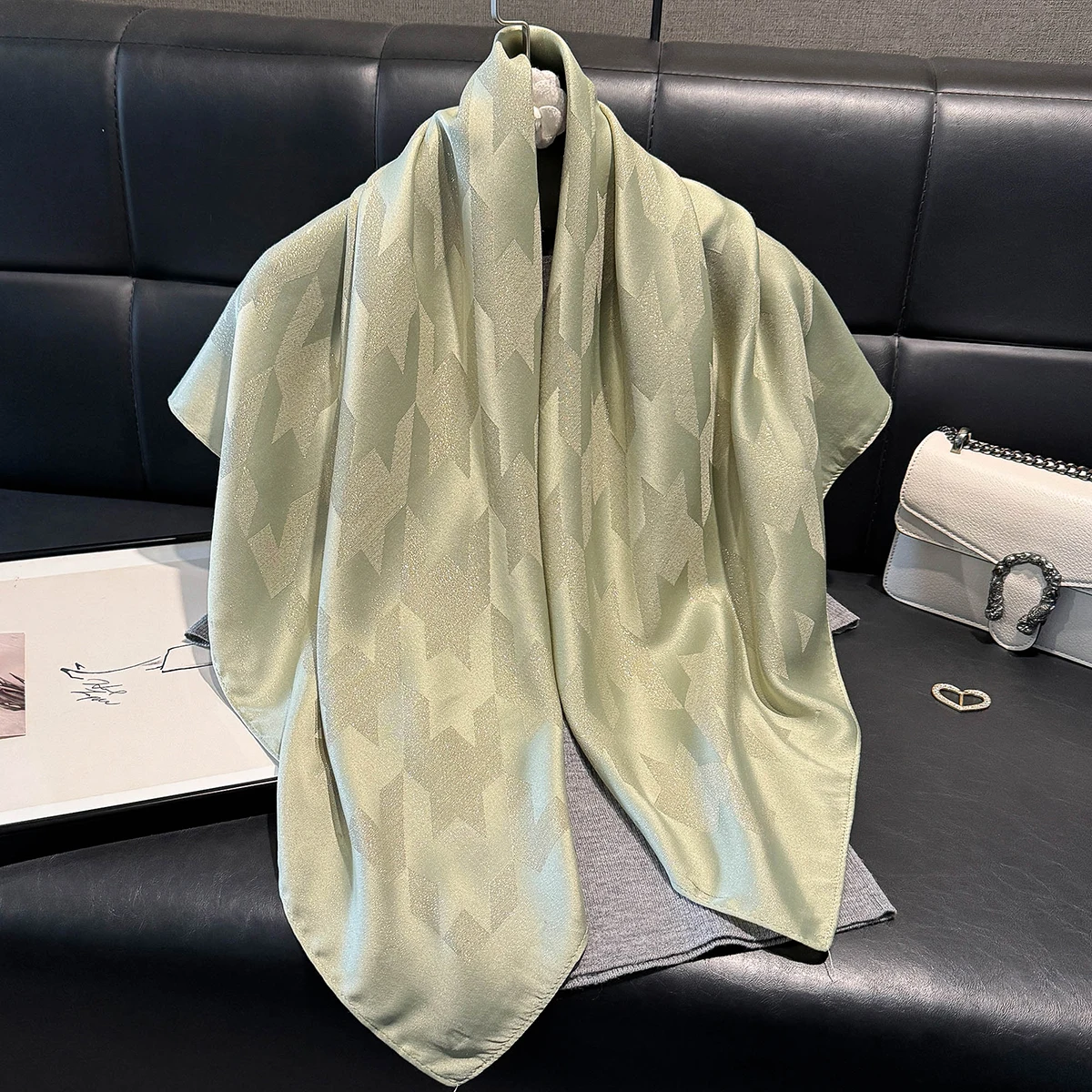 2025 Latest Women's Bohemian Fashion Hijab Luxury Brand Soft Hijab Women's Long Muslim Square Shawl Sun protection Summer Outing