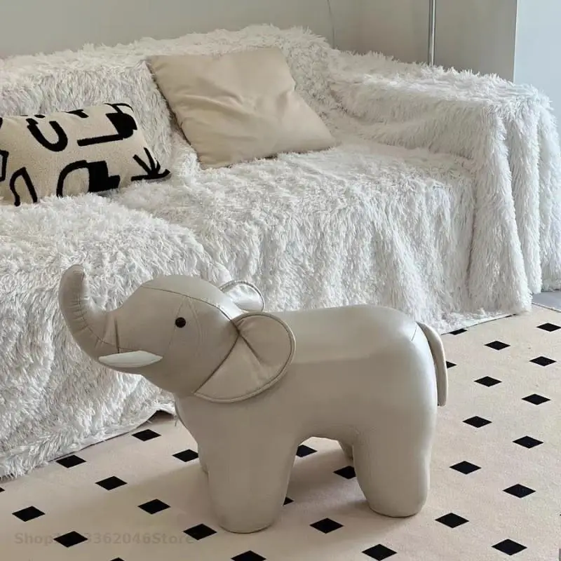 Super Home Creative Pig Sitting Stool Animal Stool Living Room Decorative Entrance Shoe Changing Sofa Footstool