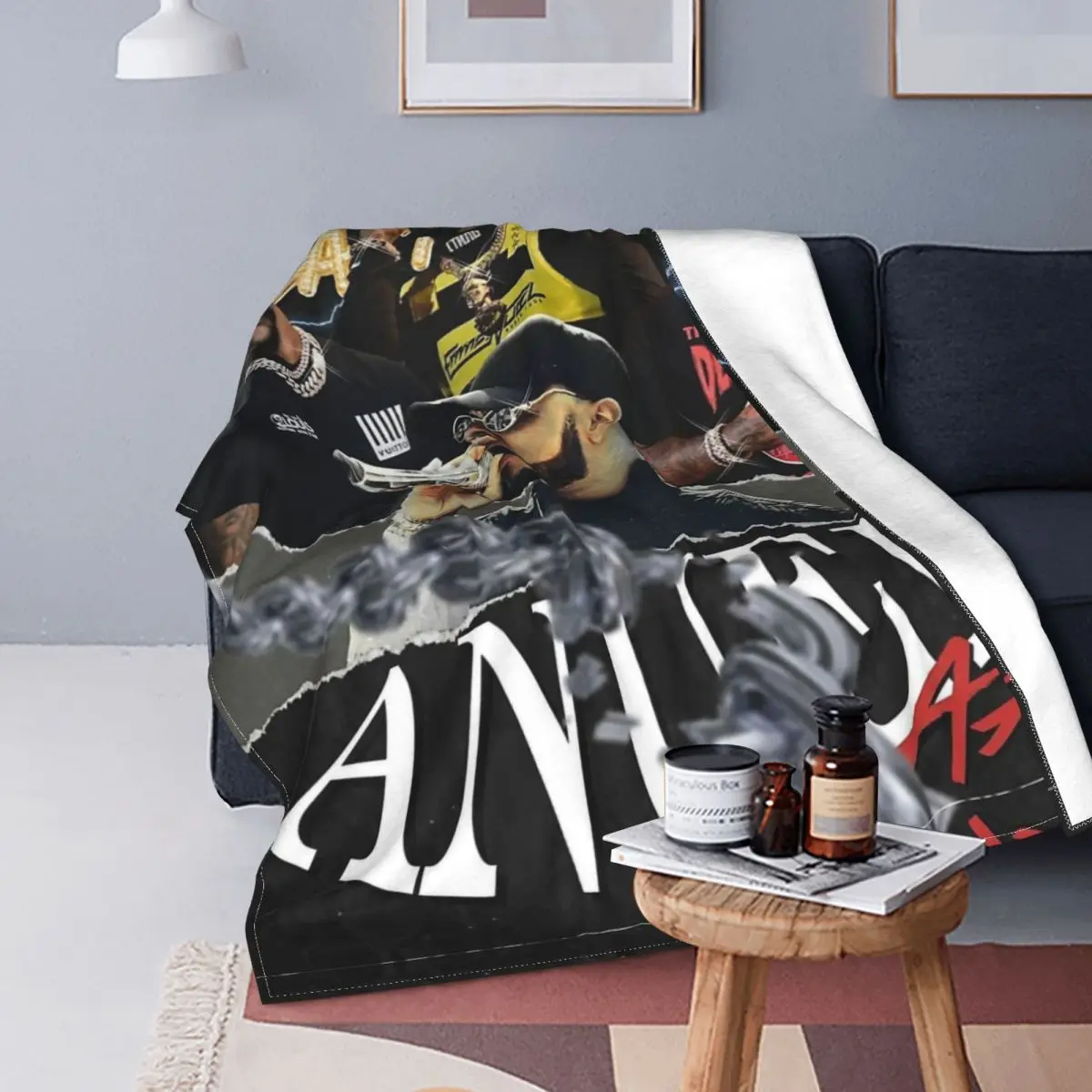 ���� ���� Anuel AA �ø��� ���, ���� ���� ħ�� ������� ����ִ� ������ ���