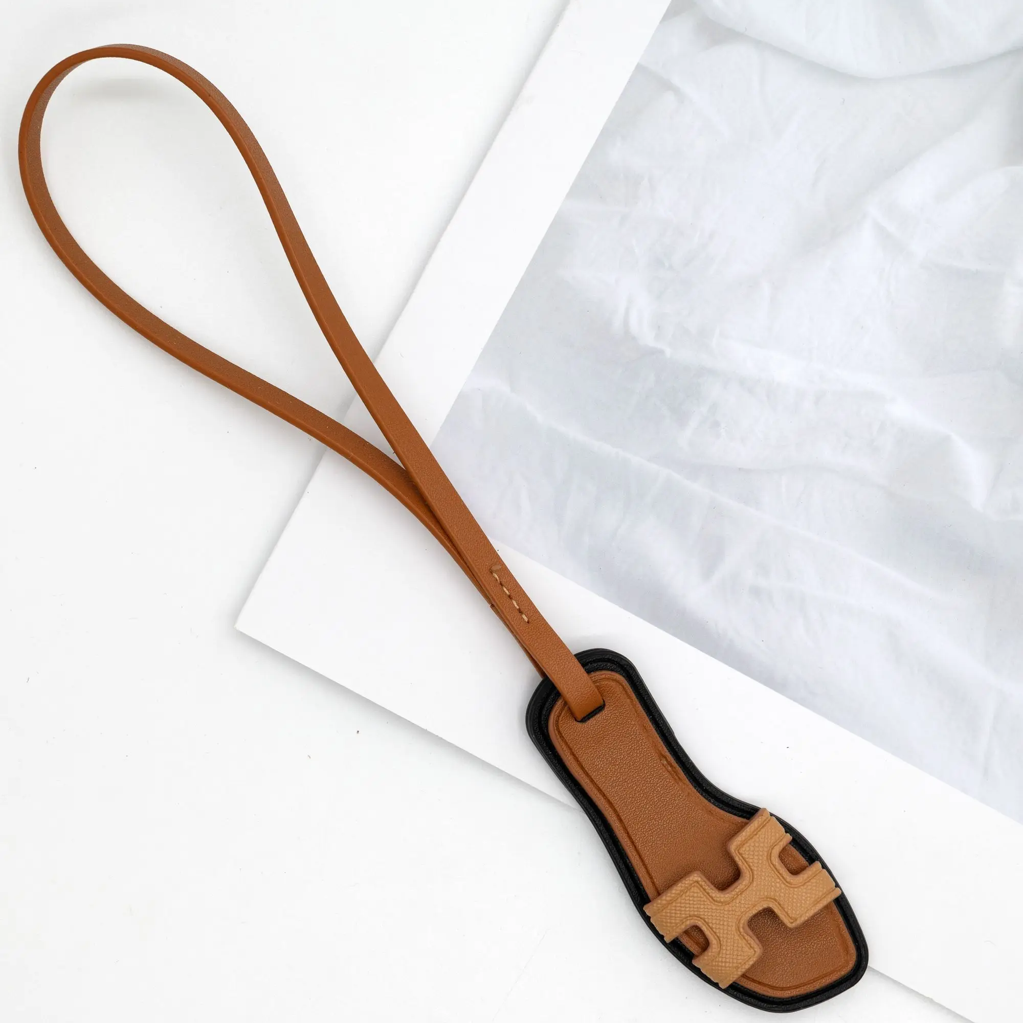 جديد الإبداعية حقيبة قلادة أحذية صغيرة بولي Leathe...