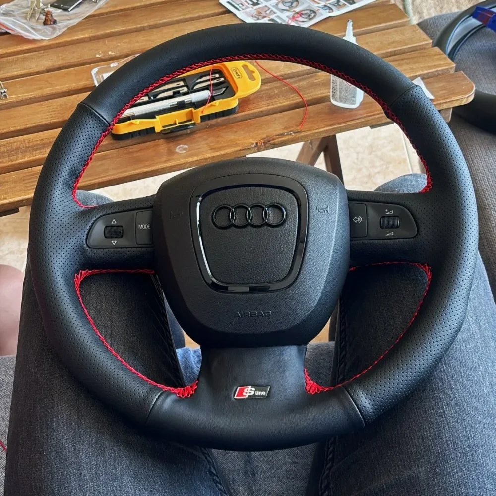 Kundenspezifischer Auto-Lenkradbezug aus echtem Leder für Audi A3(8P) A4(B8) A5 A8 A8L Q7 RS4 S4 S5 S6 S8 2007 Avant Lenkung Wrap ﻿