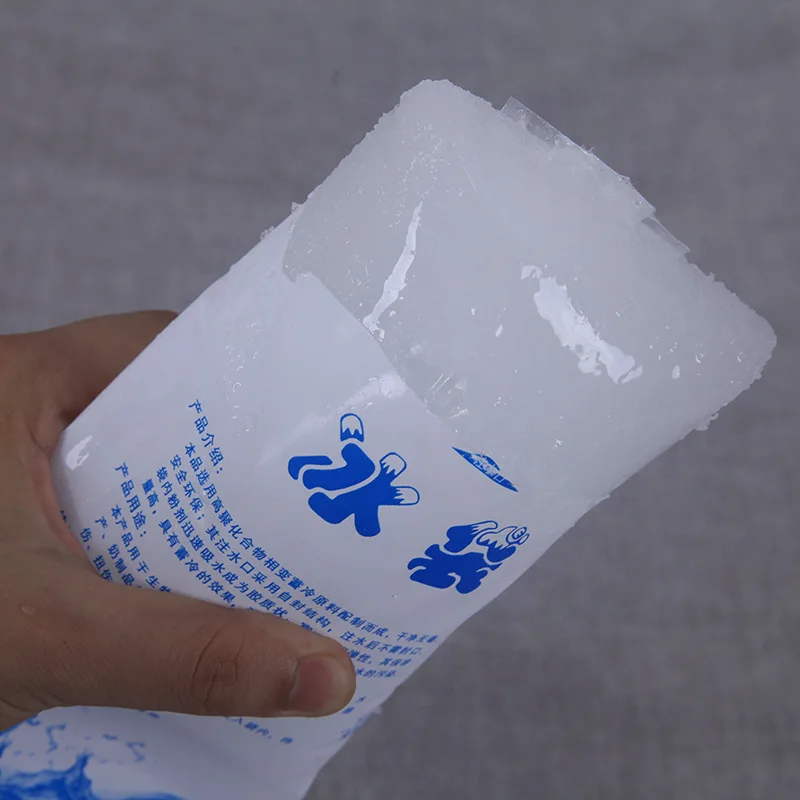 Thickened environmentally friendly water-filled ice bag seafood refrigeration and fresh-keeping refrigeration bag