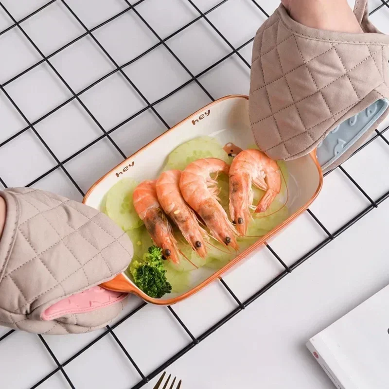 Silicone Insulation Gloves Clip High Temperature Resistant Oven Mitts 1pcs Kitchen Anti-scalding Clip Oven Microwave Hand