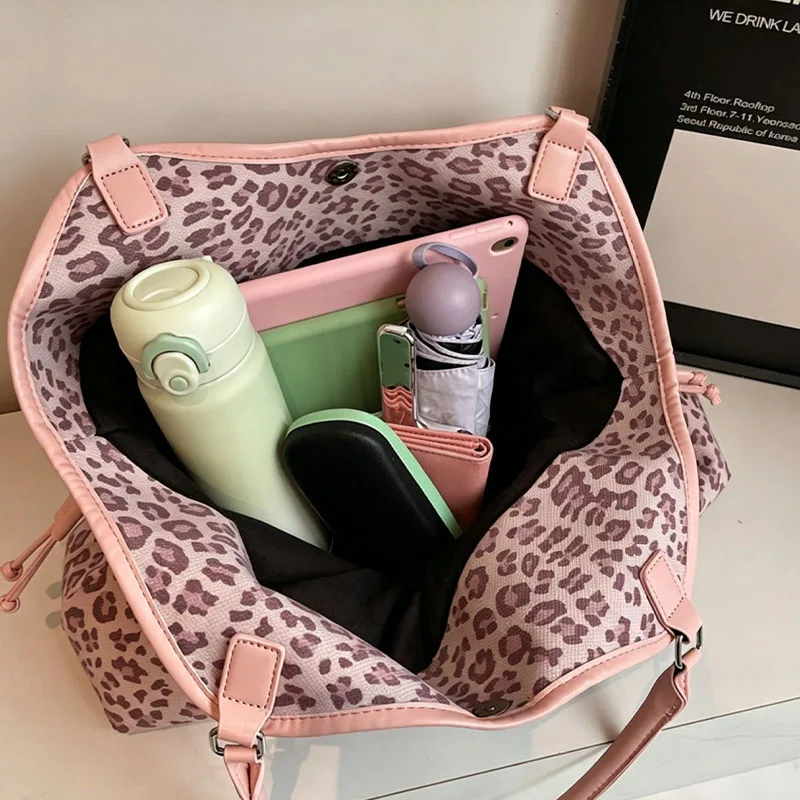 Borsa a Spalla da Donna Y2K alla Moda, Borsa a Mano Dolce con Pois, Borsa Tote Coreana Casual Versatile con Stampa Leopardata Marrone Satinata - immagine 5