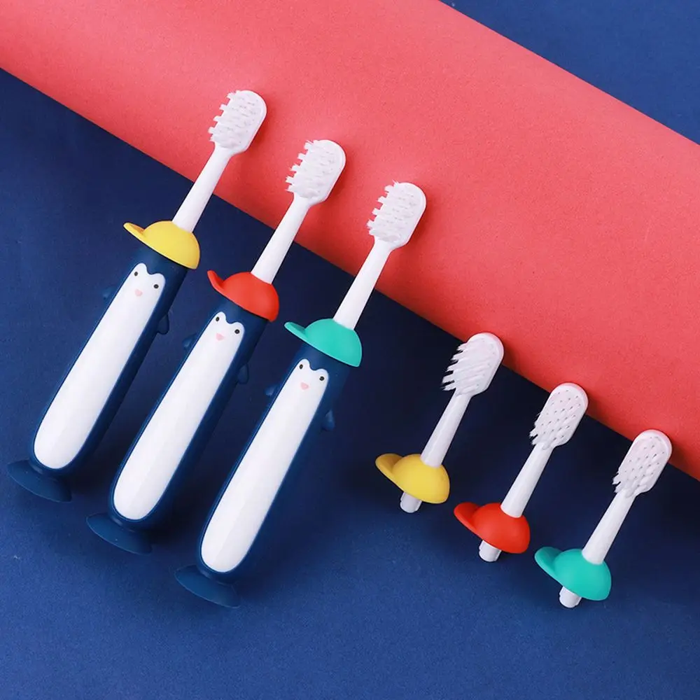 

Милая Мягкая ручная зубная щетка в виде пингвина, животного, уход за полостью рта, детская зубная щетка, детские туалетные принадлежности с присоской