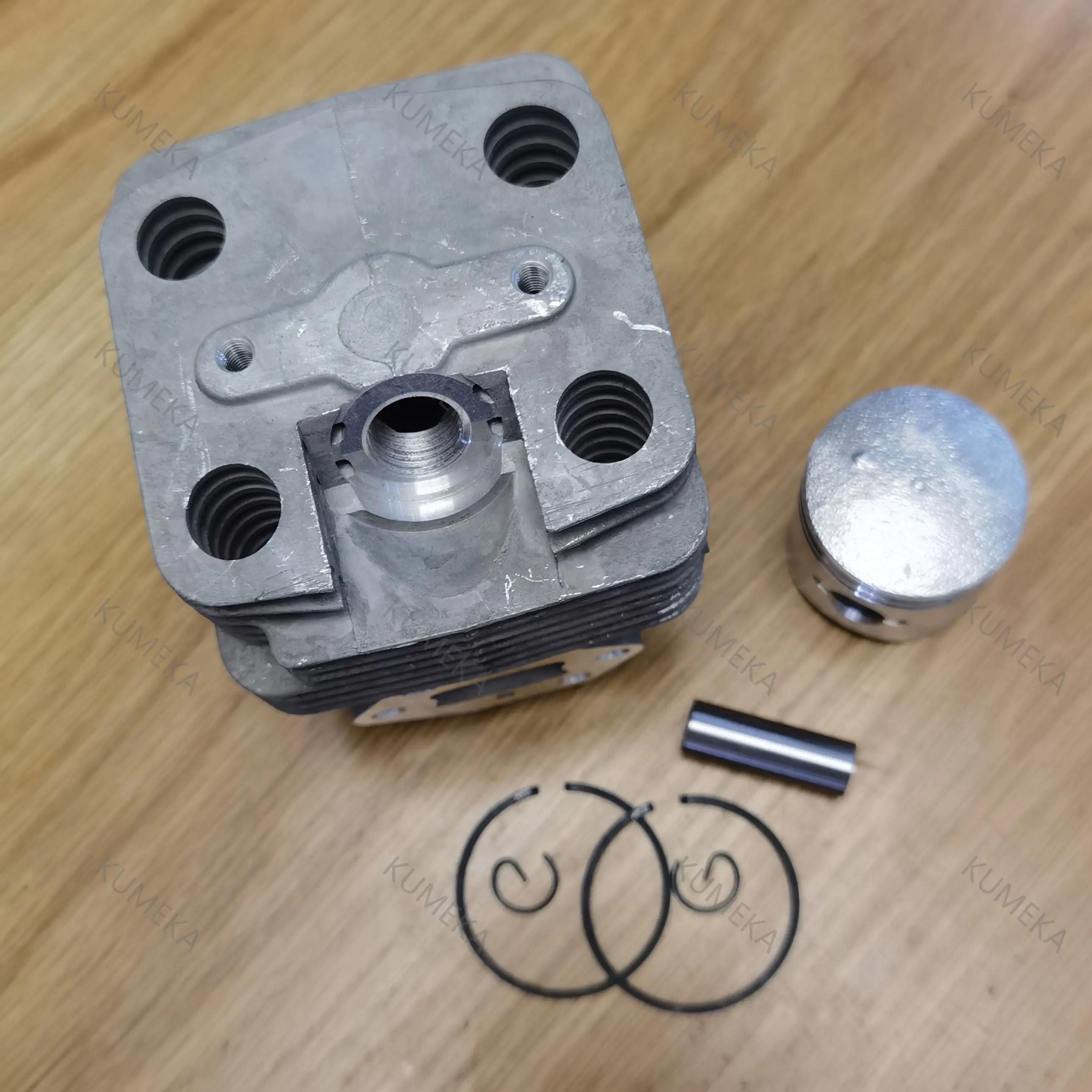 Pistone Husqvarna 232R, 235R, 235FR, Jonsered GR32, 36 - Foto 4