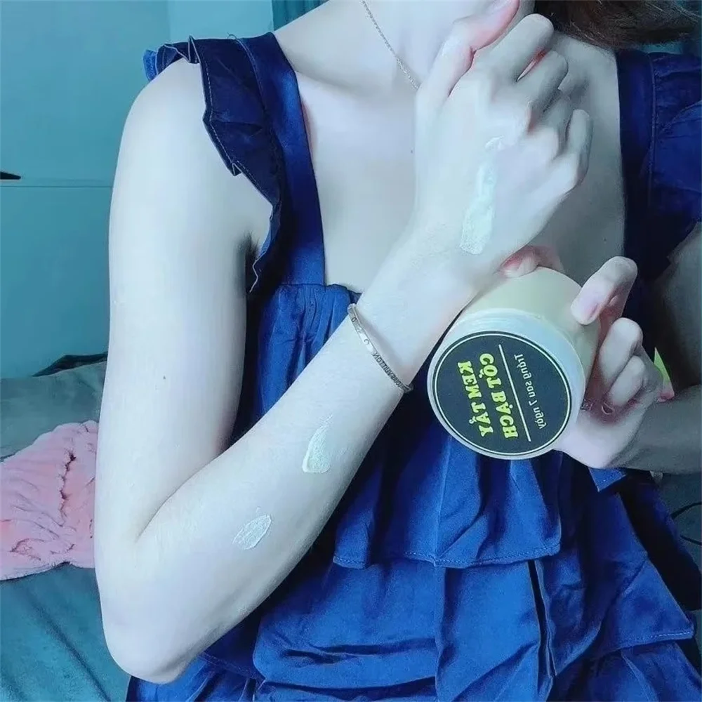 200gr Kem body cốt ủ si&ecirc;u trắng trắng nhanh hiệu quả, k&egrave;m th&ecirc;m muỗng trộn kem -thơm mịn dễ sử dụng hũ cho l&agrave;n da mịn m&agrave;ng