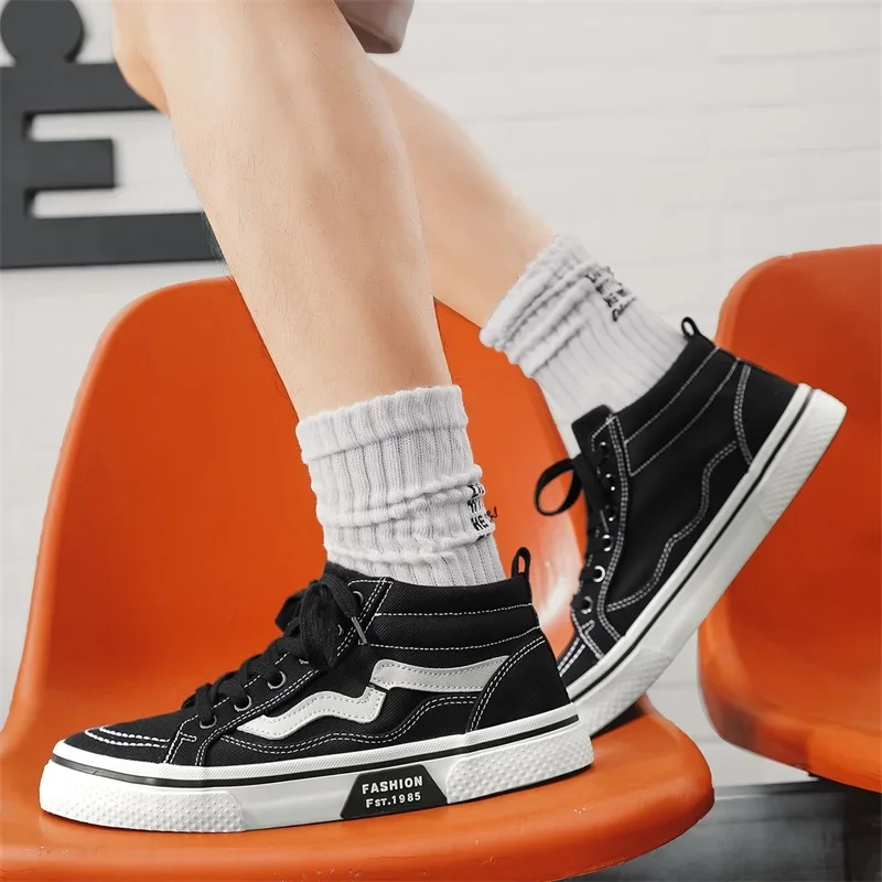 Canvas Shoes Men Sneakers Fashion Trend Style Couple Skateboard Casual Round Toe Lace Up Vulcanized Bottom