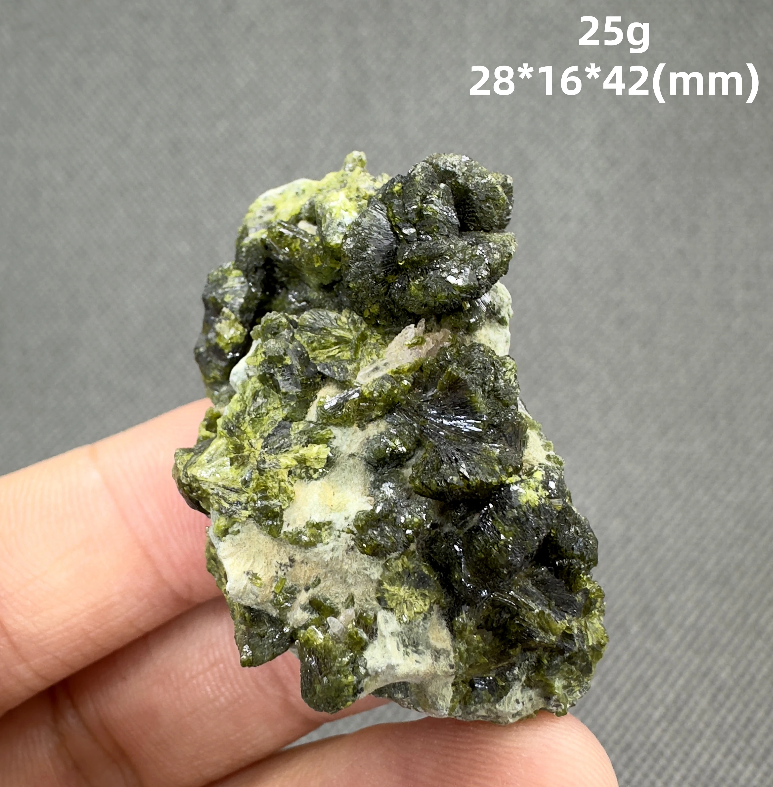 Natural Epidote  Mineral Specimens + healing quartz crystals and stones rock gemstone 6