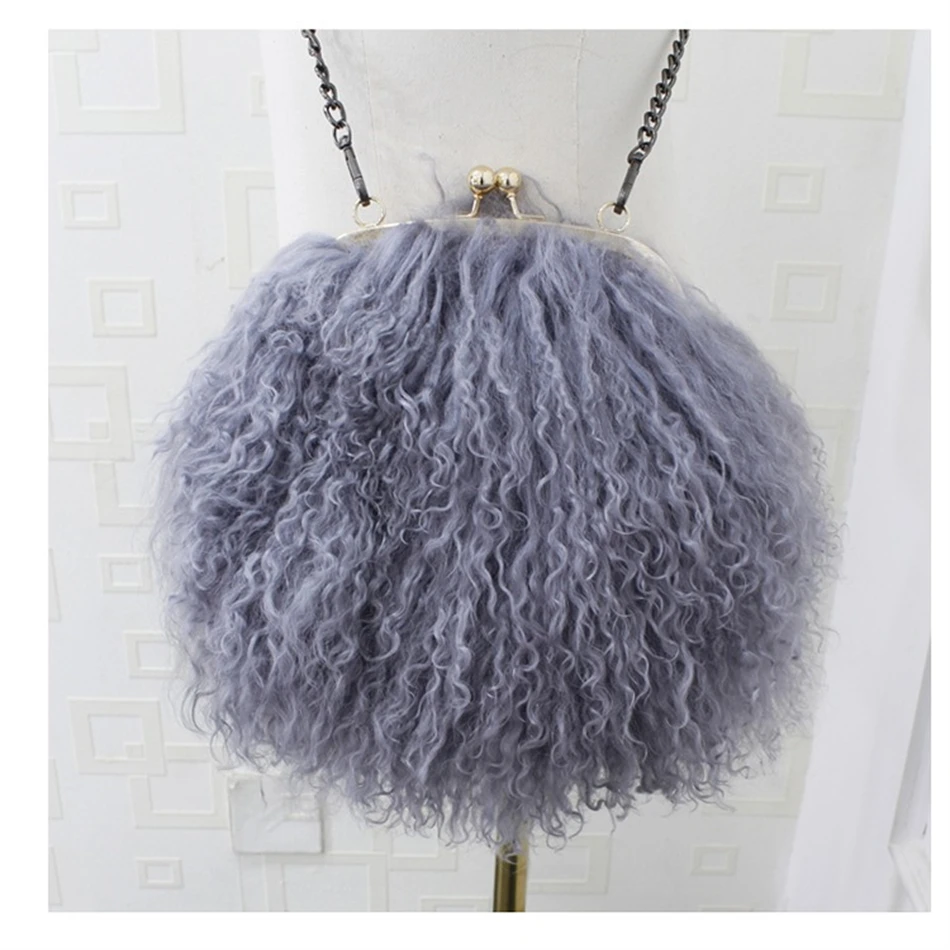 2023 New Fashion Fur Shoulder Bag Luxury Natural Rolled Wool Shoulder Bag Metal Chain Embellished Crossbody Fur Bag