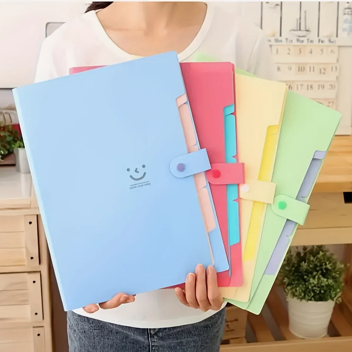 다채로운 색상의 다층 A4 파일 폴더, 내구성 있는 PP 소재, 창의적인 오거나이저 스타일, 스냅 잠금 방식, 학생용 수납함