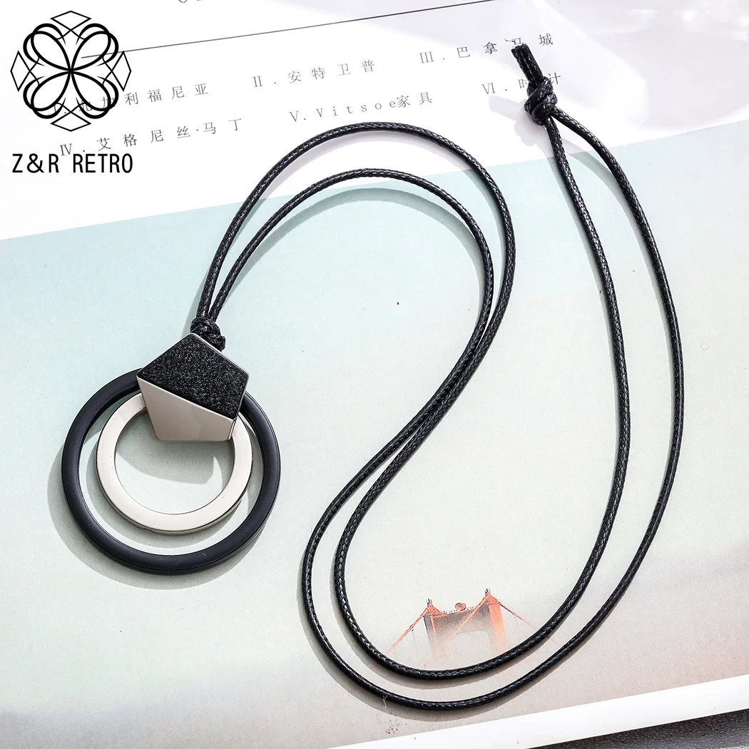 Vintage-Inspired Gothic Choker Necklace - Trendy Fashion Statement