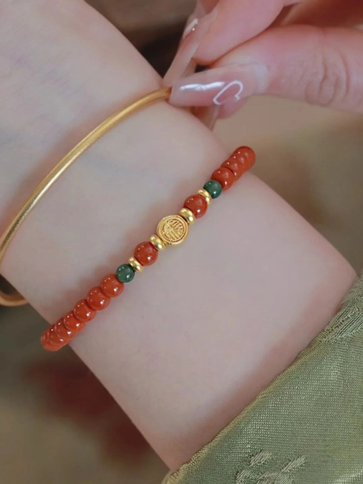 

New Chinese style south red bracelet light luxury small delicate bracelet female 2024 new hand jewelry to send girlfriends gifts