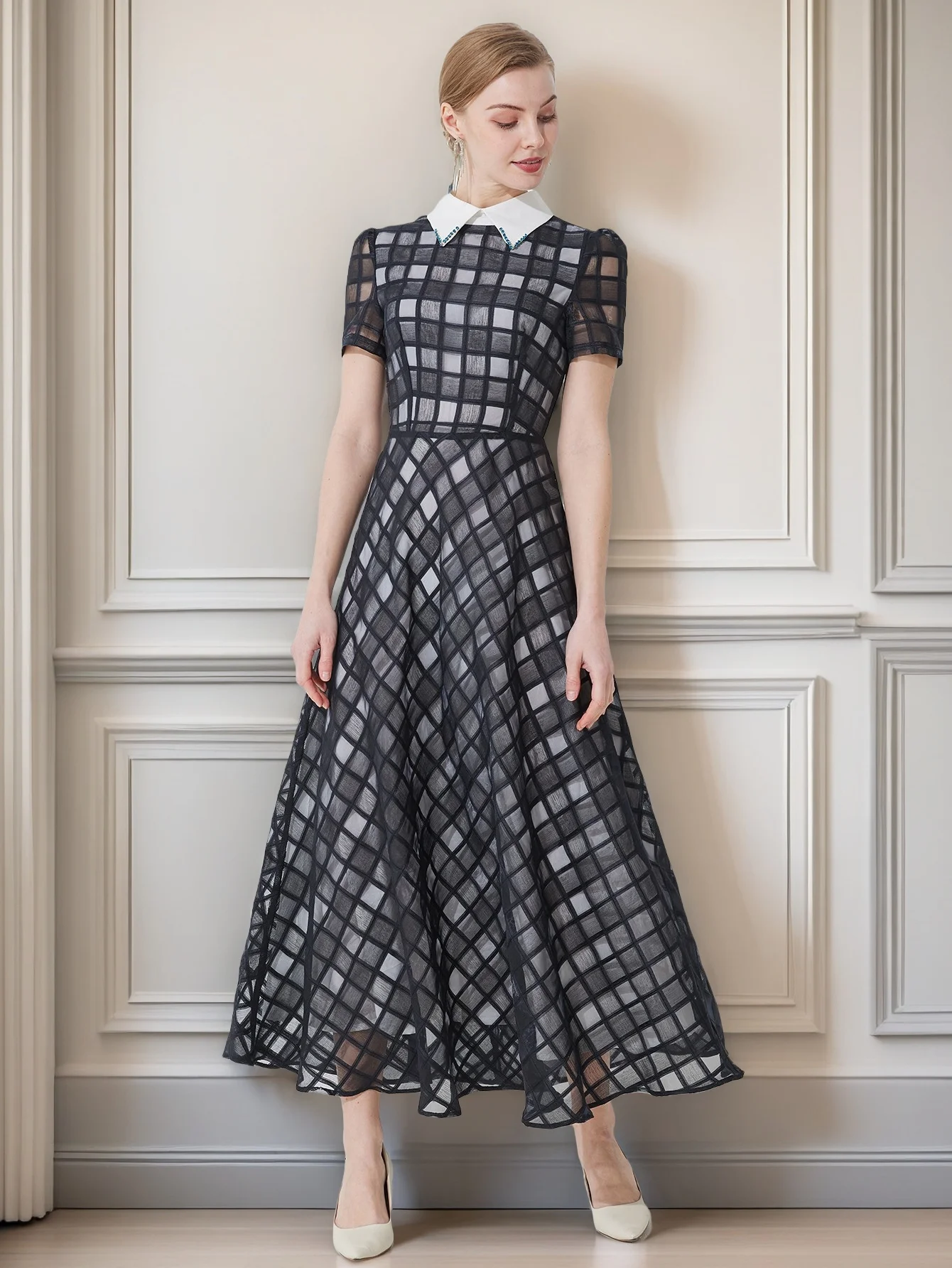 بلوزة بياقة بيتر بان بتصميم بريطاني عتيق، منسقة مع...