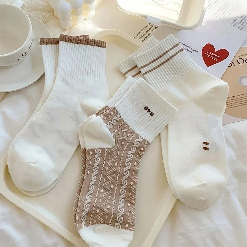 Women's Socks 5 Pairs Cute Smiling Print Comfy Soft Crew Sports Stockings Hosiery