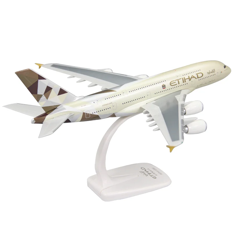 【箱付き】エティハド航空 A380 模型 1/250 箱付き】エティハド航空 A380 模型 1/250 61ZyRiMD+qL._UF894